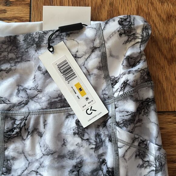 ✨NWT✨ Calvin Klein High Waist 7/8 Performance Wick Tights - Size Medium - Picture 4 of 5